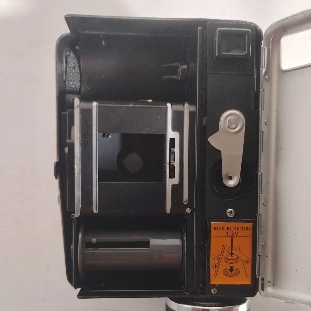 Vintage 1963 Bell & Howell /Canon Dial 35 Camera